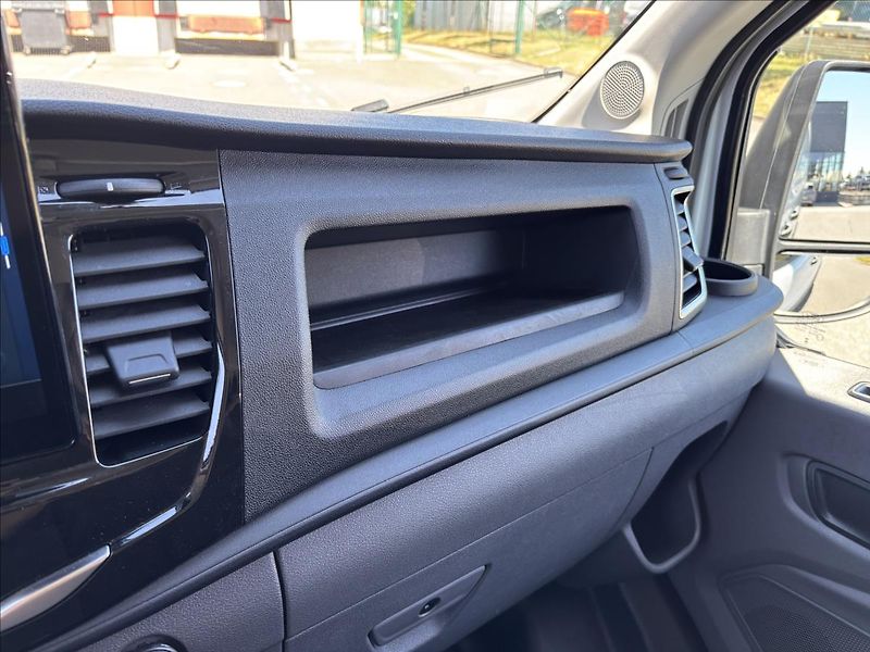 Ford Transit 2,0 EcoBlue 96kW L3 - fotka 34 z 38