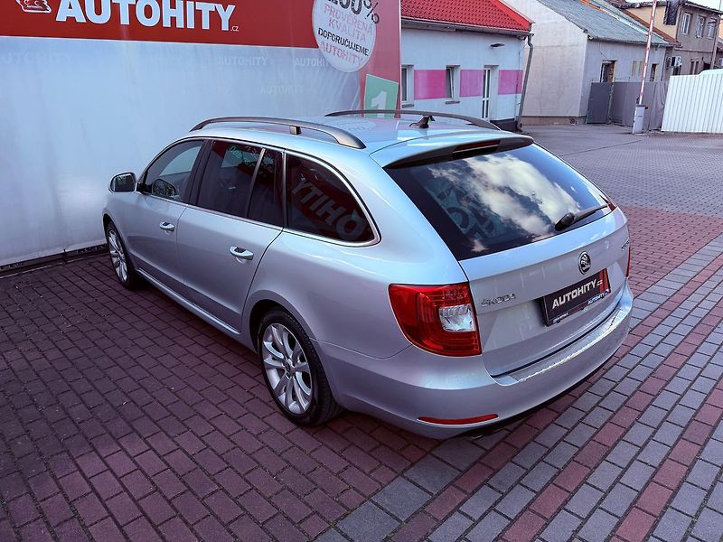 Škoda Superb 2.0 TDi Best of, Navi, 132 tkm - fotka 7 z 29