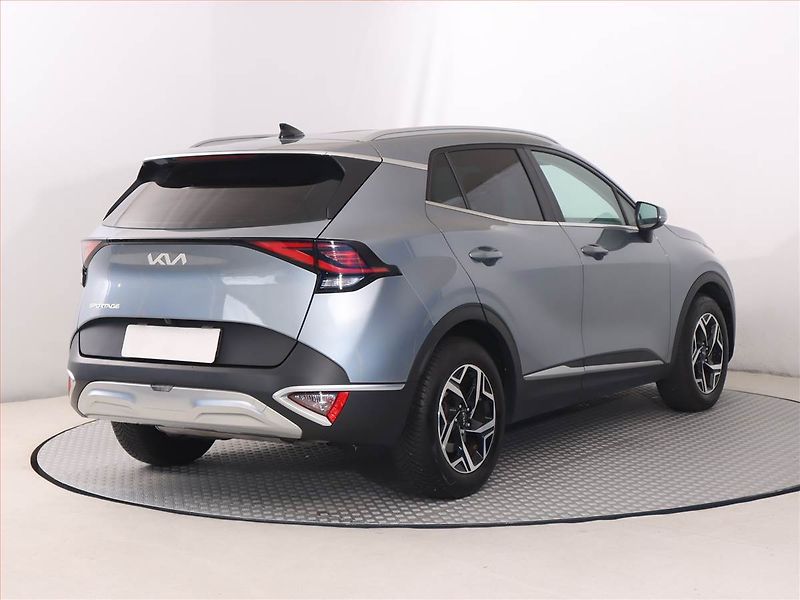 Kia Sportage (2022) 1.6 T-GDI - fotka 5 z 18