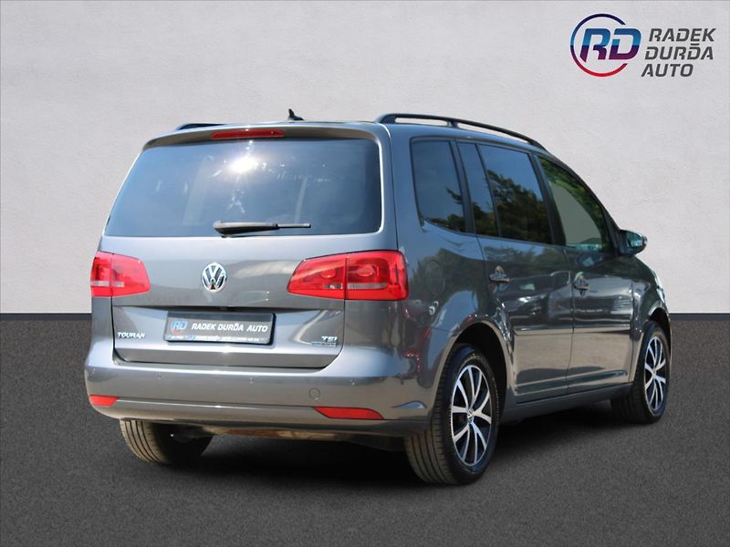 Volkswagen Touran 1,2 TSI  7 MÍST,VÝHŘEVY - fotka 5 z 29