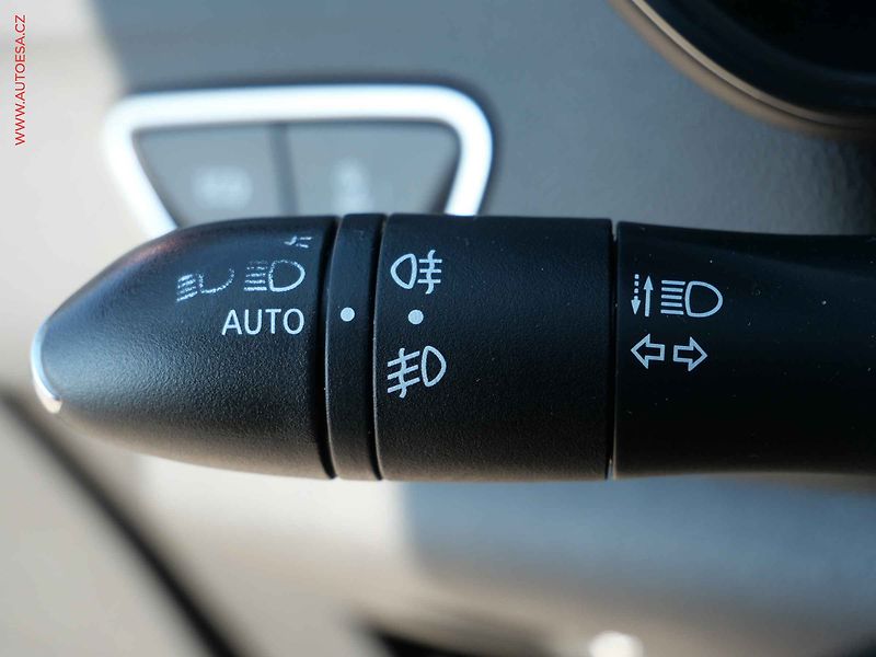Renault Kadjar (2019) 1.3 TCe, 2.maj,ČR, servis - fotka 12 z 19