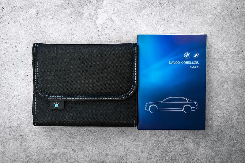 BMW Ostatní 60 M-Sport Individual Theatre - fotka 28 z 29