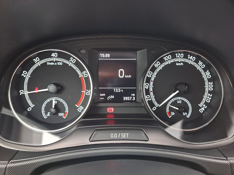 Škoda Fabia (2022) Combi Ambition 1,0TSi 70kW - fotka 16 z 27