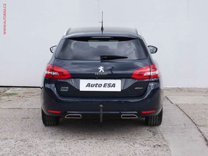 Peugeot 308 (2019) 1.5 HDi, 2.maj,ČR, AT, navi - fotka 5 z 16