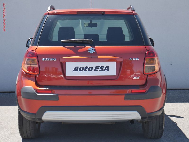 Suzuki SX4 (2009) 1.6i 4x4, ČR, 4x4, vyhřívané - fotka 5 z 17