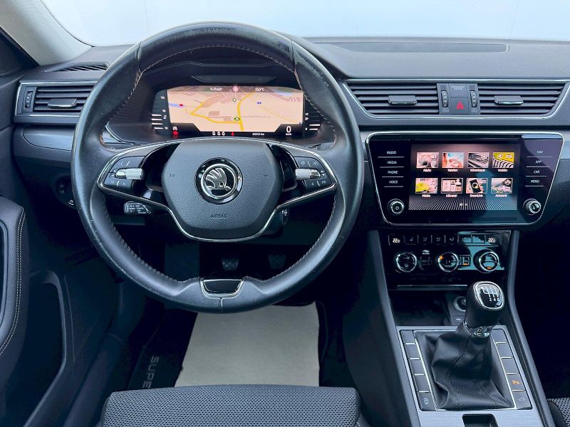 Škoda Superb (2022) 2.0TDI 110kW Style Matrix Manu - fotka 9 z 35