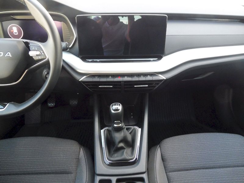 Škoda Octavia (2025) Combi Selection 1,5 TSI 110 kW - fotka 11 z 29
