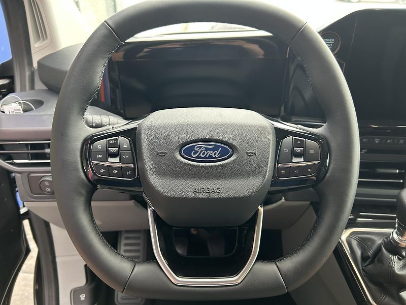 Ford Tourneo Custom Titanium L2 2.0 EcoBlue 110 kW - fotka 21 z 36