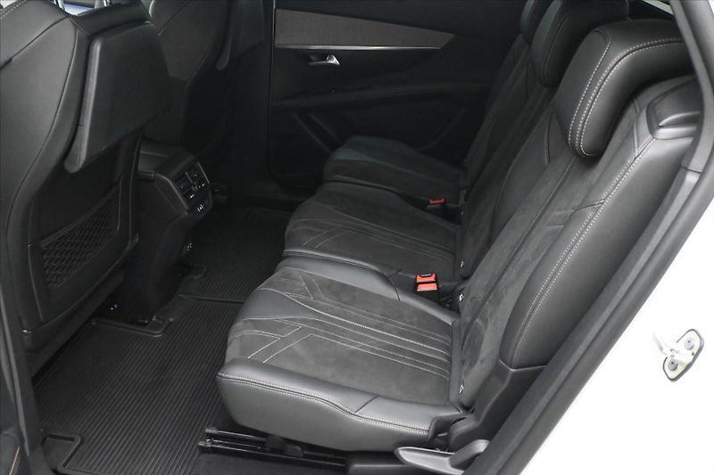 Peugeot 5008 1,6 133kW  GT-Line AT 8 Záruka - fotka 14 z 29