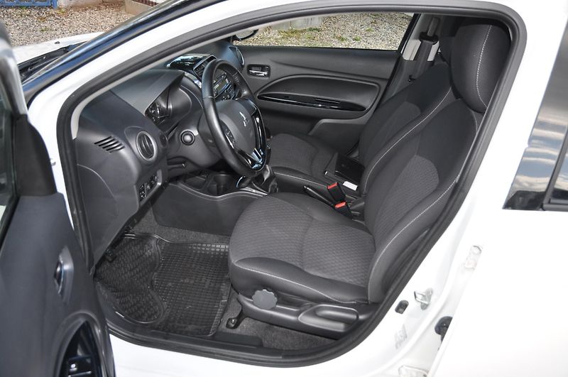 Mitsubishi Space Star 1.2i 59kW - fotka 6 z 15