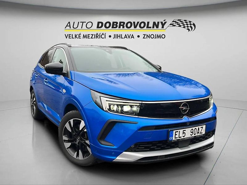 Opel Grandland Ultimate 4x4 PHEV 1.6L Turbo 8 - fotka 12 z 31