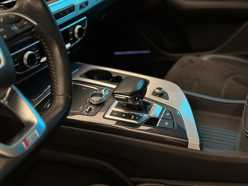Audi Q7 (2018) 50TDI 7 míst MATRIX CZ  - fotka 8 z 33