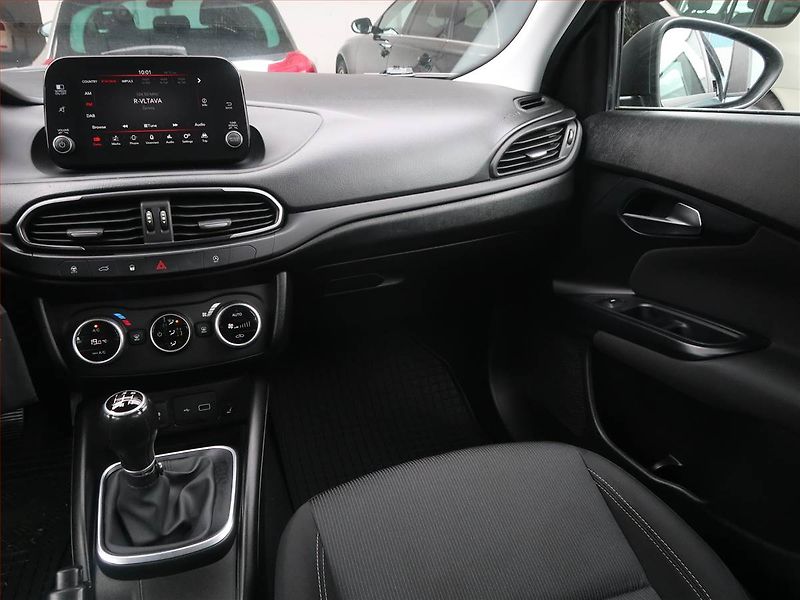 Fiat Tipo (2021) 1.0 FireFly, Tempomat - fotka 8 z 23