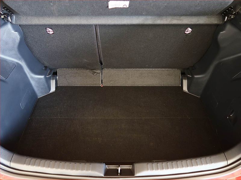 Mazda 2 (2025) 1.5 Hybrid - fotka 14 z 16