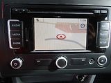 Volkswagen Touran (2011) 1.4 TSi, AC, výhřev sed - náhled 15