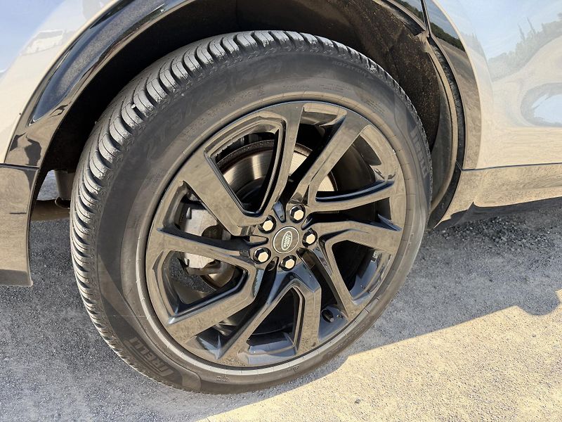 Land Rover Discovery (2023) 3.0 Dynamic SE, tažné, odpočet - fotka 13 z 48