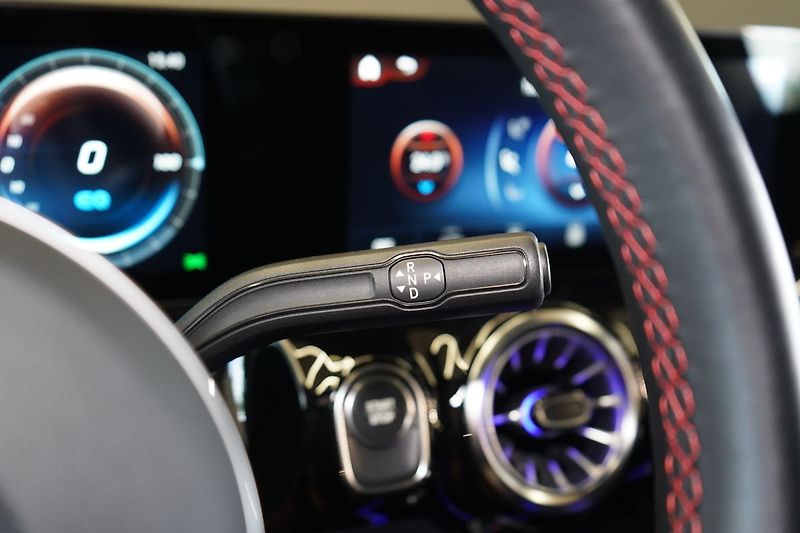 Mercedes-Benz EQA 250, AMG Line, Tažné,  KEYLESS - fotka 25 z 46