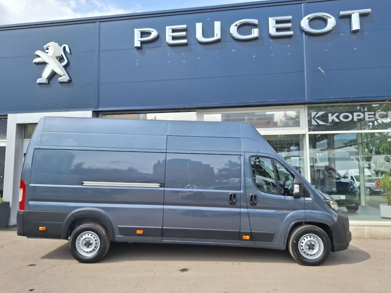 Peugeot Boxer (2026) FG 4350 L4H3 BHDi 180k EAT8 - fotka 8 z 31