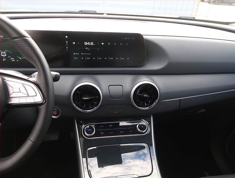Dongfeng T5 EVO (2024) Deluxe 1.5 Turbo - fotka 12 z 22