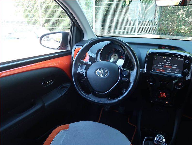 Toyota Aygo (2015) 1.0 VVT-i, ČR,1.maj, Tempomat - fotka 7 z 20