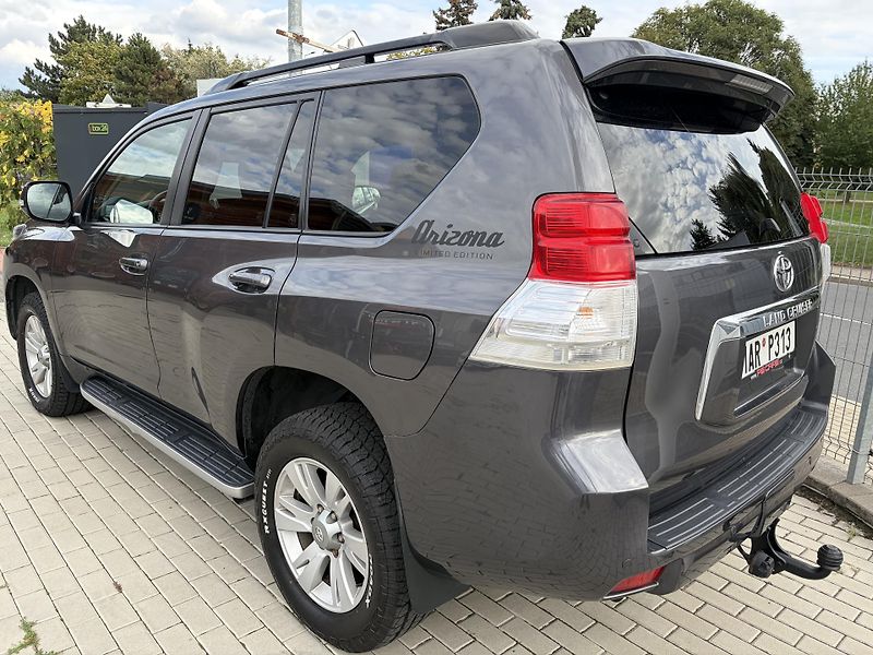 Toyota Land Cruiser (2010) Moror - 3,0 d ,128 kw, R.v.201 - fotka 2 z 8