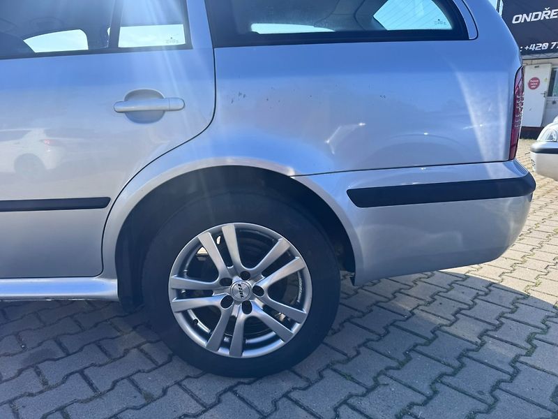 Škoda Octavia (2006) 1,6 MPI 75 KW KILOMETRY - fotka 14 z 45