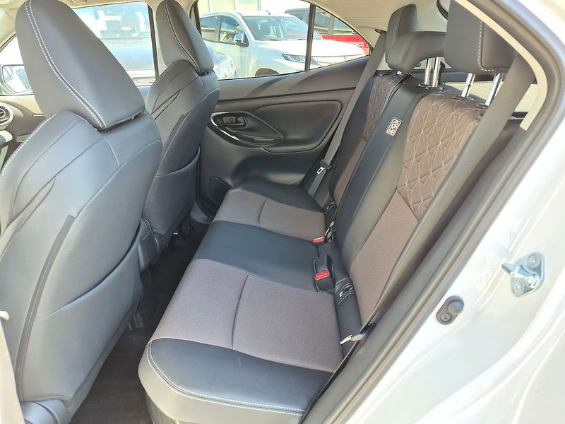 Toyota Yaris Cross 1,5 HEV Executive - fotka 7 z 20
