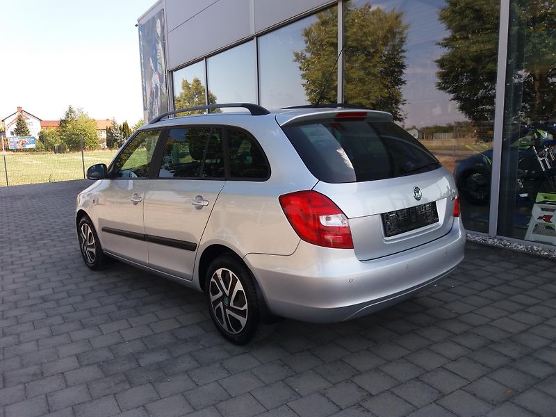 Škoda Fabia 1.2TSi,DIG.KLIMA,VÝHŘEV.SEDAD! - fotka 11 z 29
