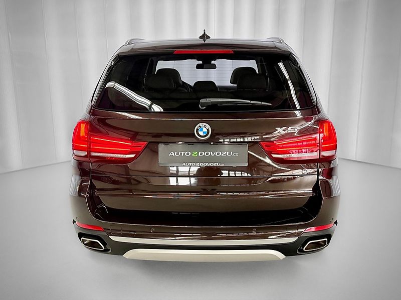 BMW X5 40d xDrive INDIVIDUAL, PANO, B - fotka 5 z 31