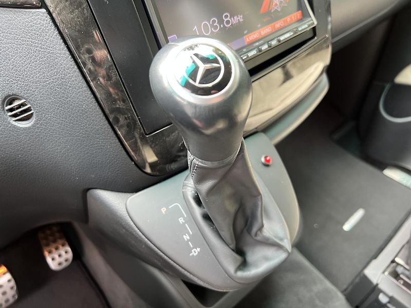 Mercedes-Benz Viano 3.5 V6 258HP PANORAMA 2.MAJ - fotka 16 z 28