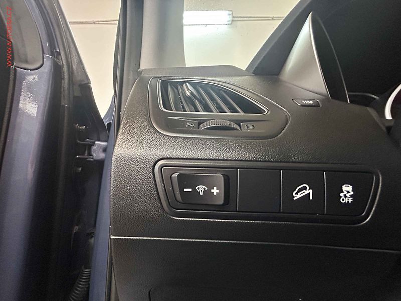 Hyundai ix35 (2012) 1.6 GDi, Fifa WorldCup - fotka 13 z 16