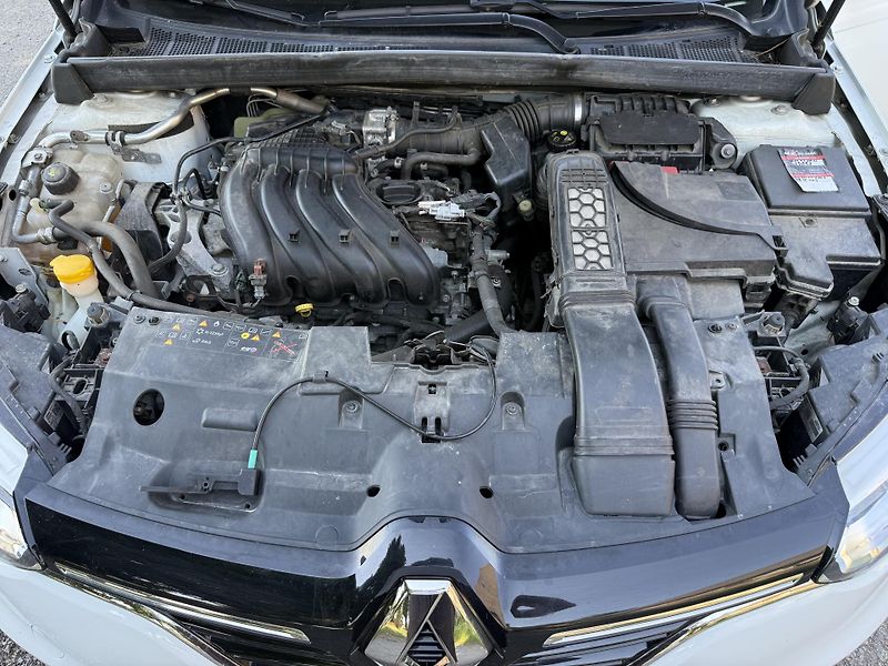Renault Mégane 1,6i 1.Majite CZ Serviska - fotka 21 z 21