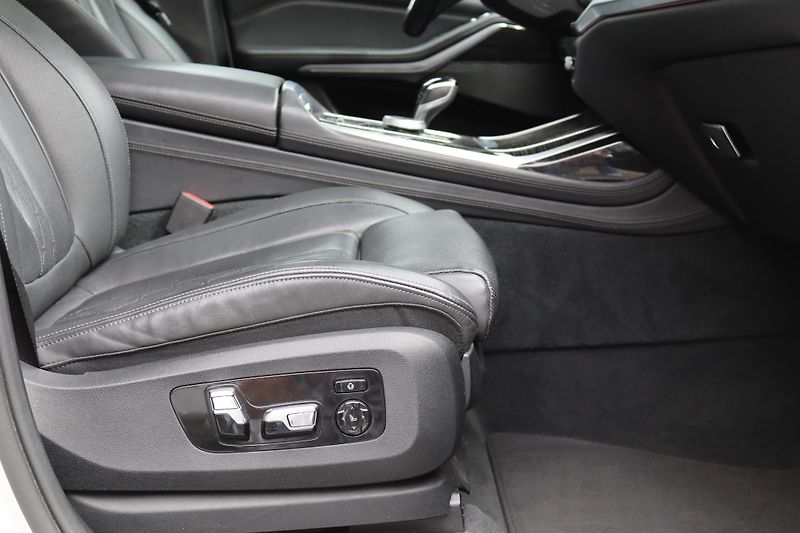 BMW X7 7místné SUV BMW X7 xDrive40i - fotka 58 z 67