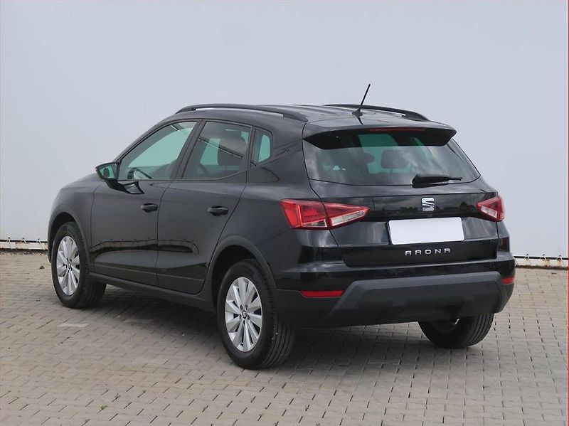Seat Arona (2019) 1.0 TSI, Tempomat - fotka 4 z 17