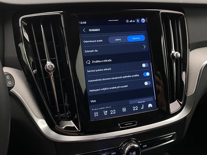 Volvo V60 (2026) T6 AWD Plug-in DARK PLUS - fotka 51 z 64