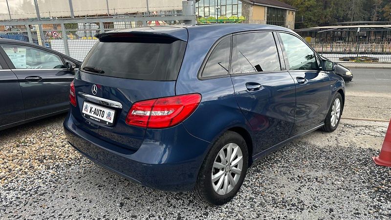 Mercedes-Benz Třídy B (2011) B200i 115kW *ALU*Kůže*PDC* - fotka 4 z 22
