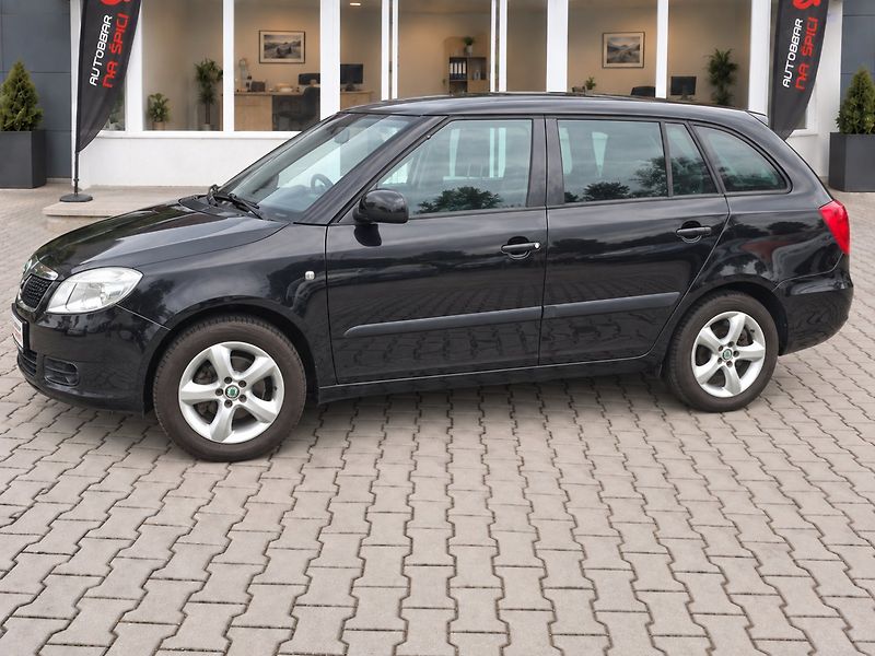 Škoda Fabia (2008) 1.4i 63kW -AUT.KLIMA-TEMPOMAT - fotka 5 z 30