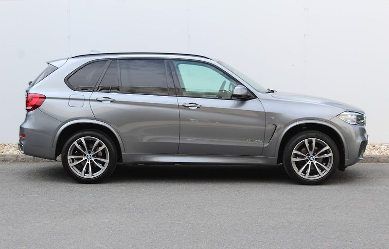 BMW X5 xDrive30d, CZ - fotka 3 z 22