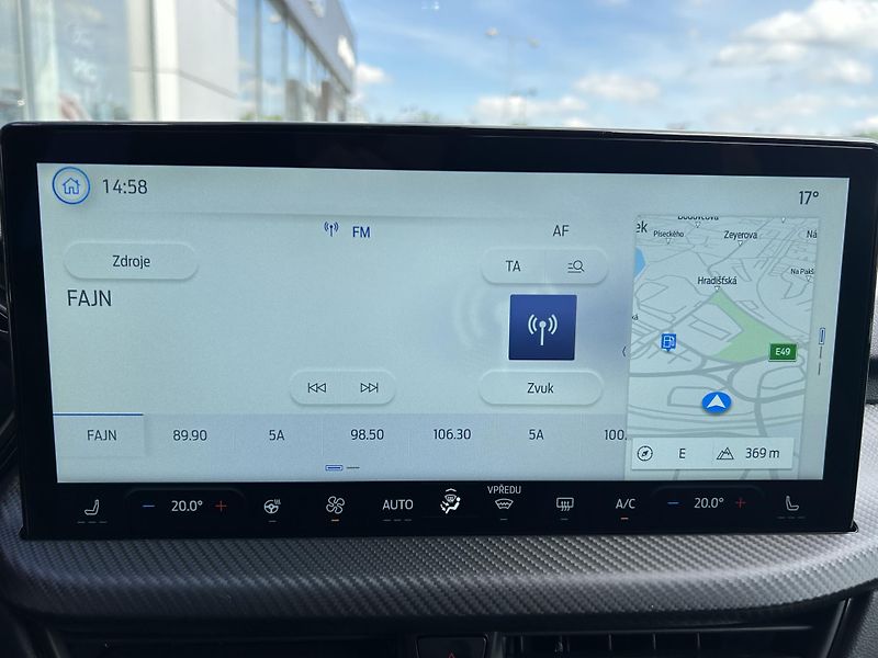 Ford Kuga 1,5 EcoBoost 110kW ST-LINE X - fotka 25 z 36