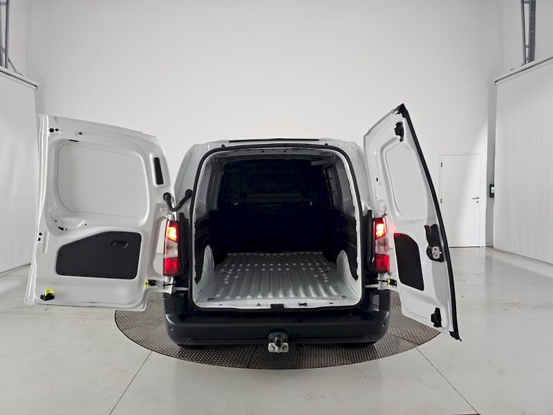 Toyota ProAce City (2024) 1.5D 130k ACTIVE MULTIMEDIA - fotka 25 z 26