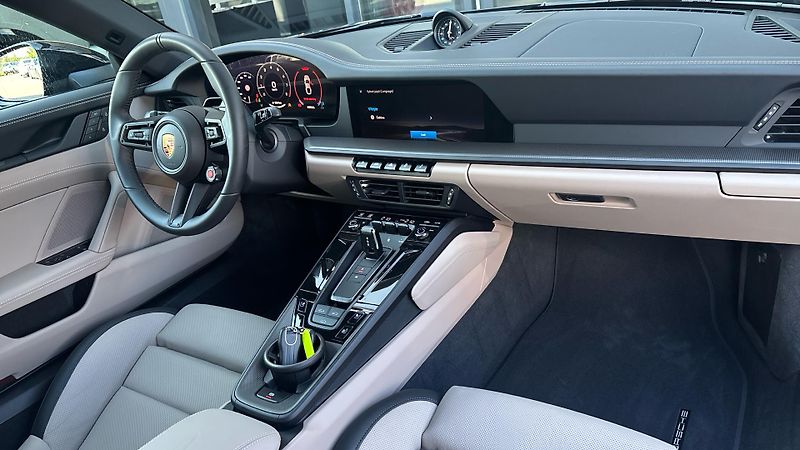 Porsche 911 Carrera S Coupé - fotka 23 z 25