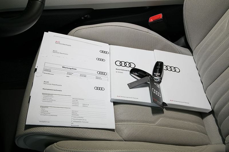 Audi e-tron 55 300kW Ventilace Matrix 360 - fotka 48 z 48