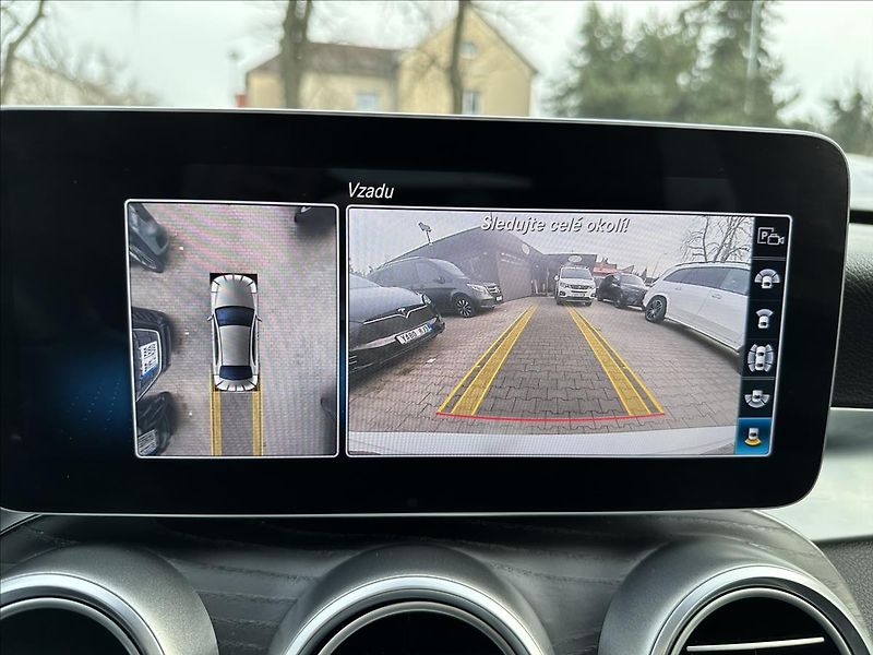 Mercedes-Benz Třídy C 180 AMG,Aut. multibeam - fotka 23 z 31