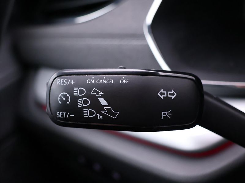 Škoda Octavia 2.0 TDI 110kW Style 1.Maj LED - fotka 18 z 33