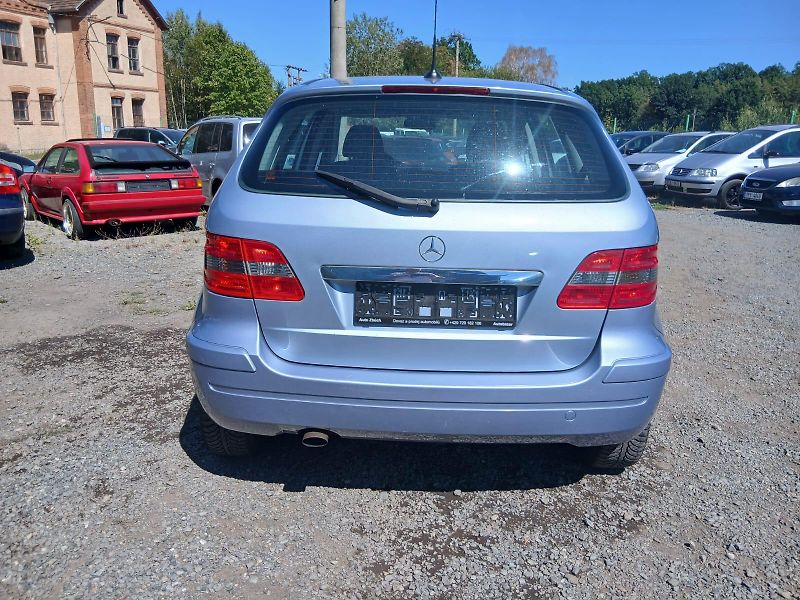 Mercedes-Benz Třídy B 170i, nová STK, celoroční pneu - fotka 13 z 36