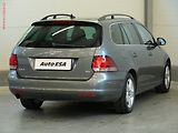 Volkswagen Golf (2011) 1.6 TDi, AC, park.asist - náhled 3