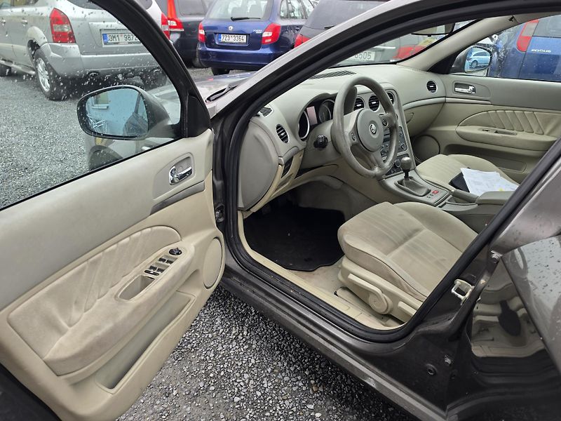 Alfa Romeo 159 - fotka 8 z 14