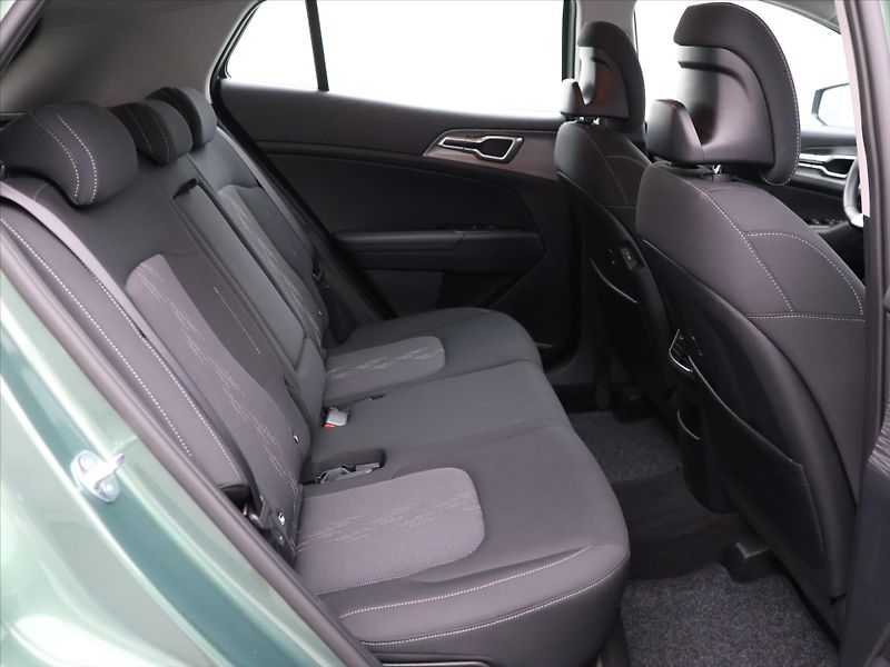 Kia Sportage 1,6 G 1.6 T-GDI Aut.klioma - fotka 13 z 36