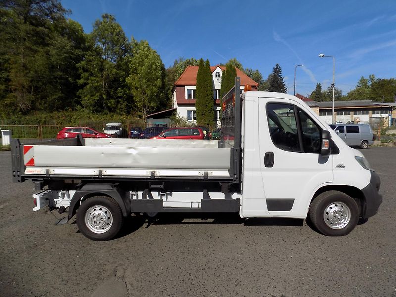 Fiat Ducato (2016) 2,3 96KW  3 STR SKLÁPĚČ - fotka 8 z 38