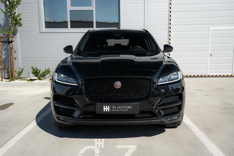 Jaguar F-Pace (2020) 2.0 P250 184kW 4x4 - fotka 2 z 43